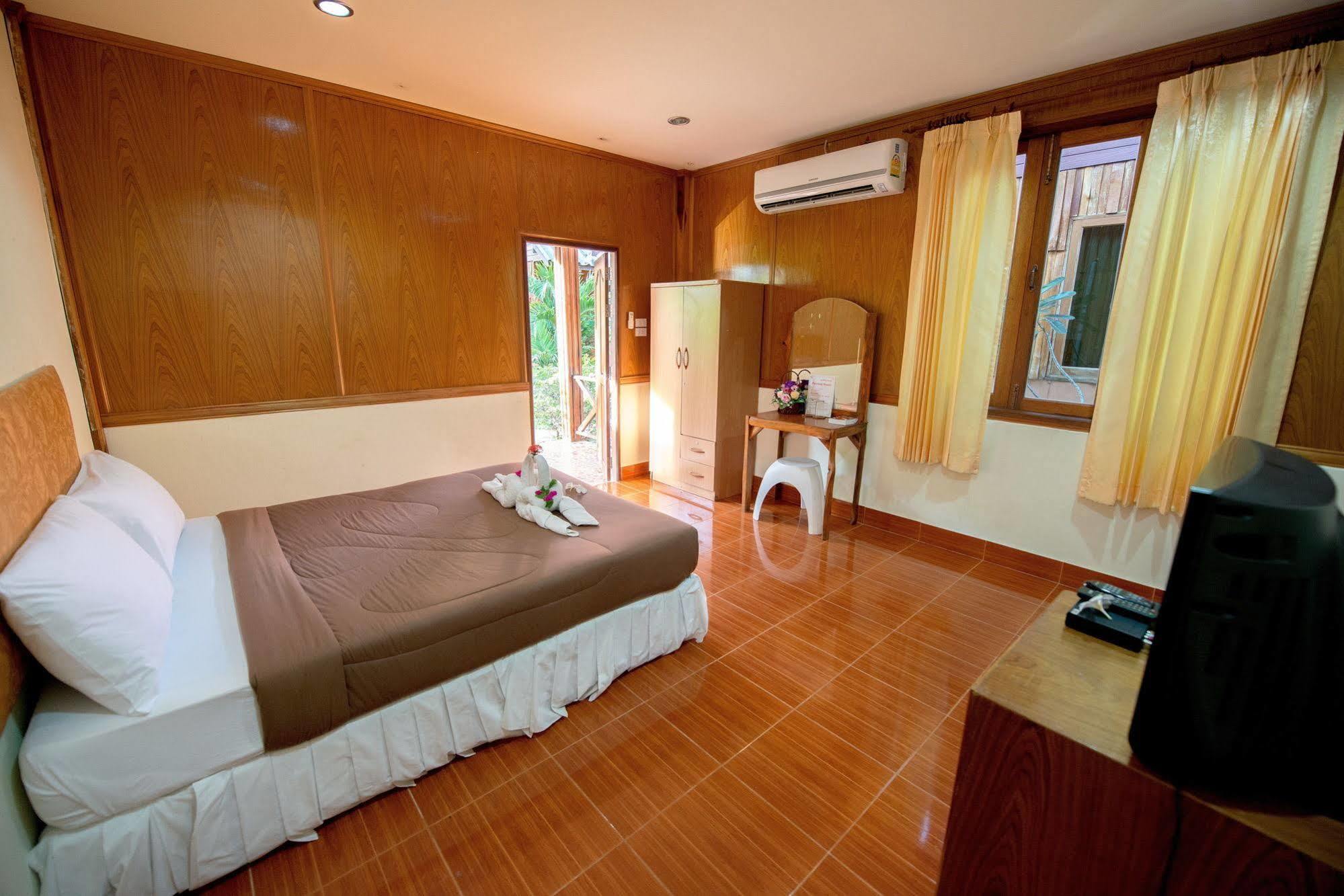 Poonsap Resort Ko Lanta Exteriör bild