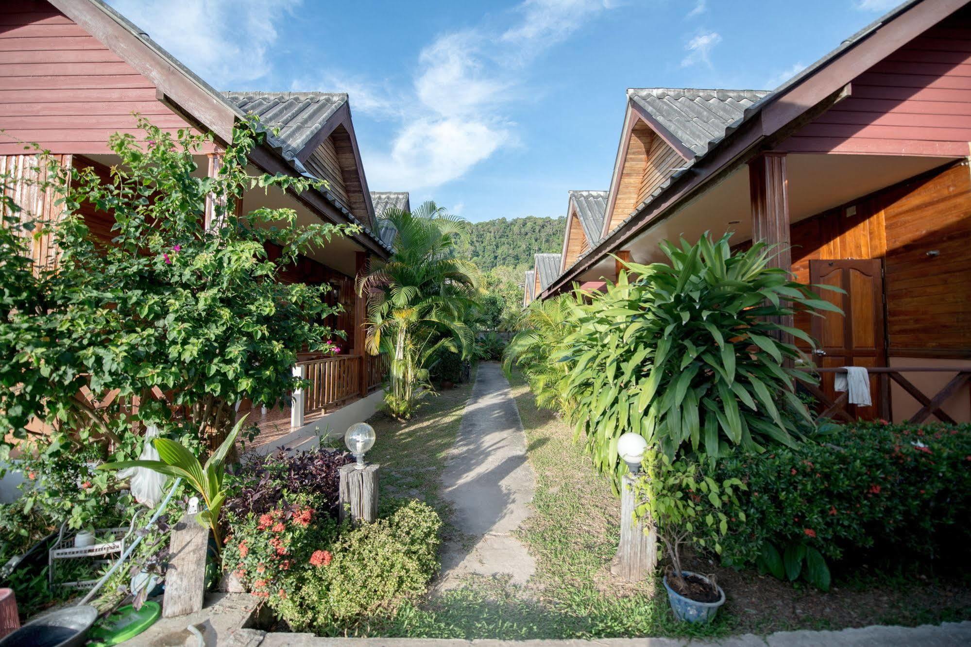 Poonsap Resort Ko Lanta Exteriör bild