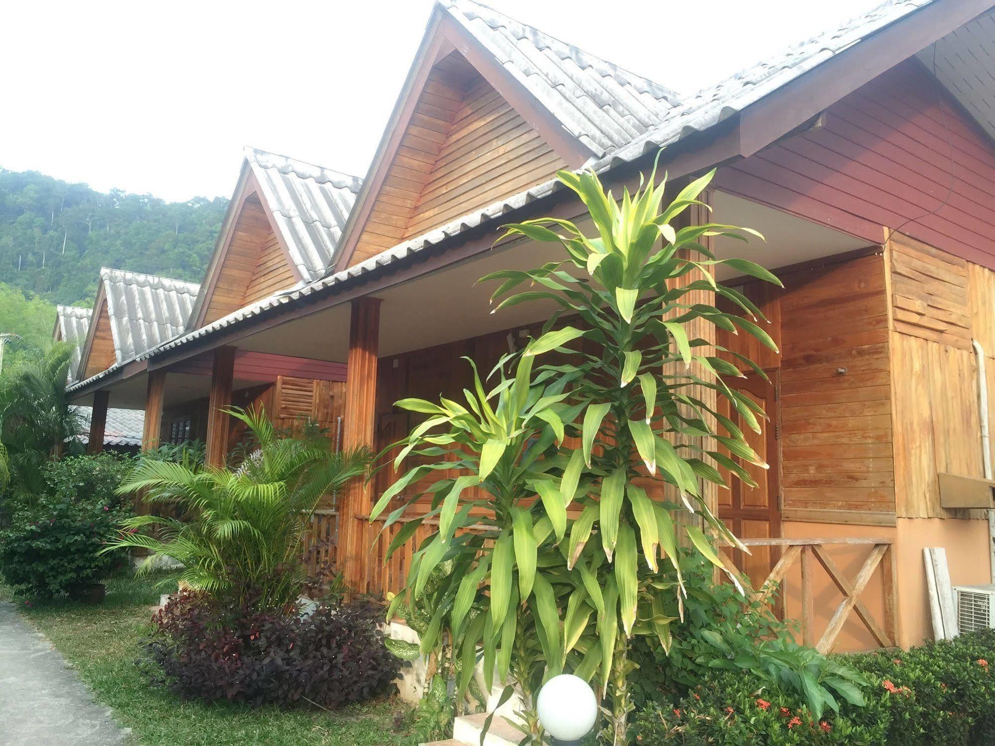 Poonsap Resort Ko Lanta Exteriör bild