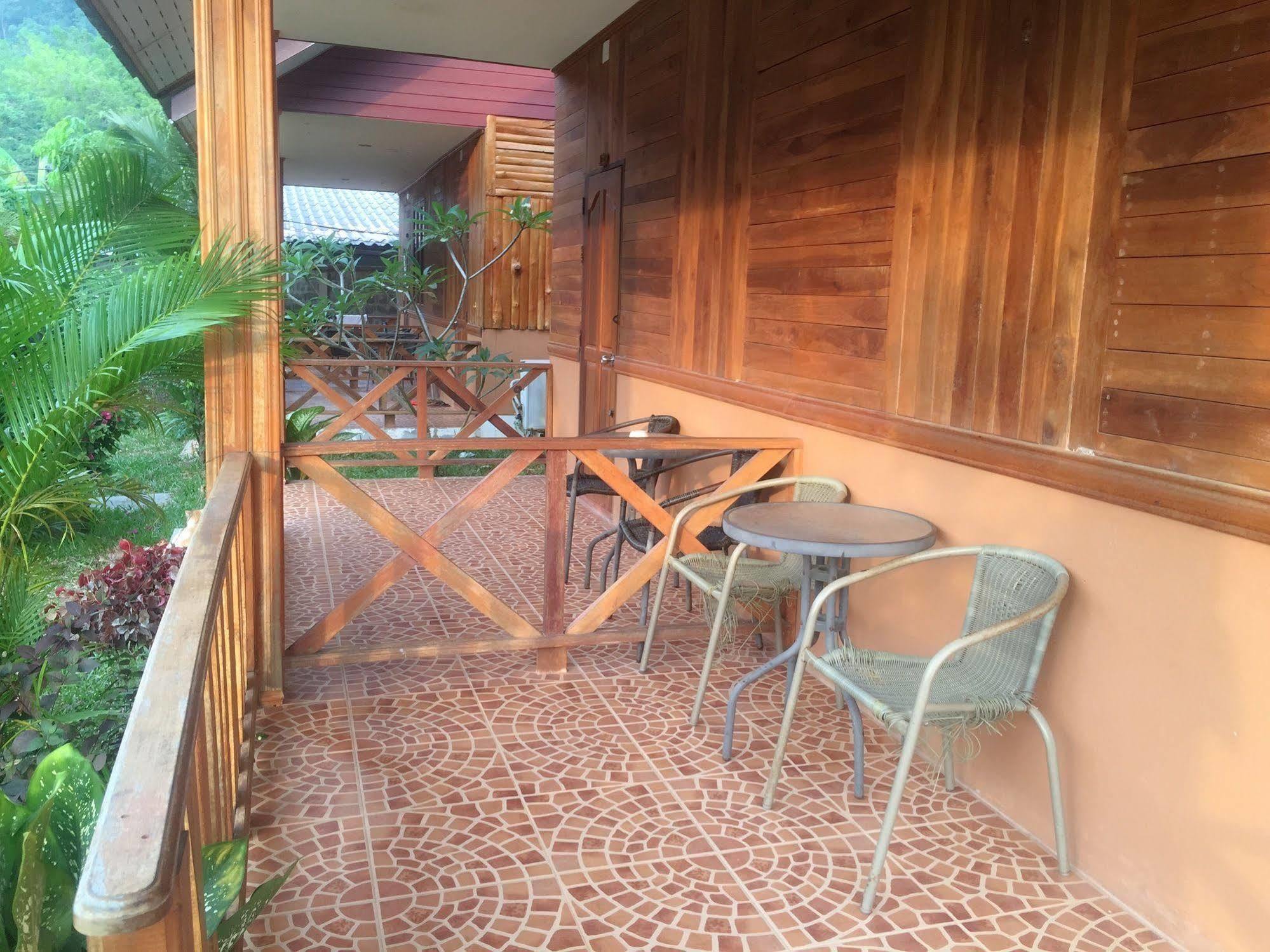 Poonsap Resort Ko Lanta Exteriör bild